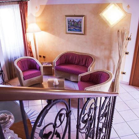 Residenza Il Giglio Panzió Mozzecane Kültér fotó