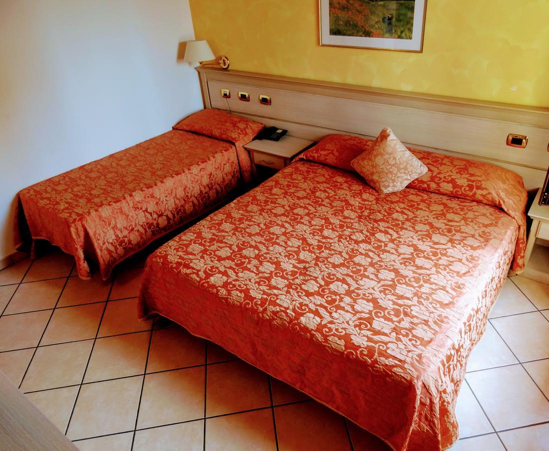 Residenza Il Giglio Panzió Mozzecane Kültér fotó